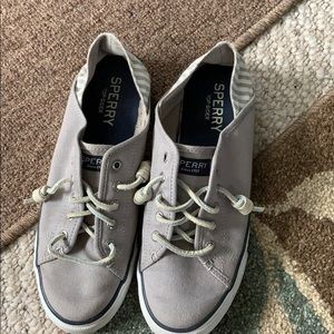 slip on sperry’s